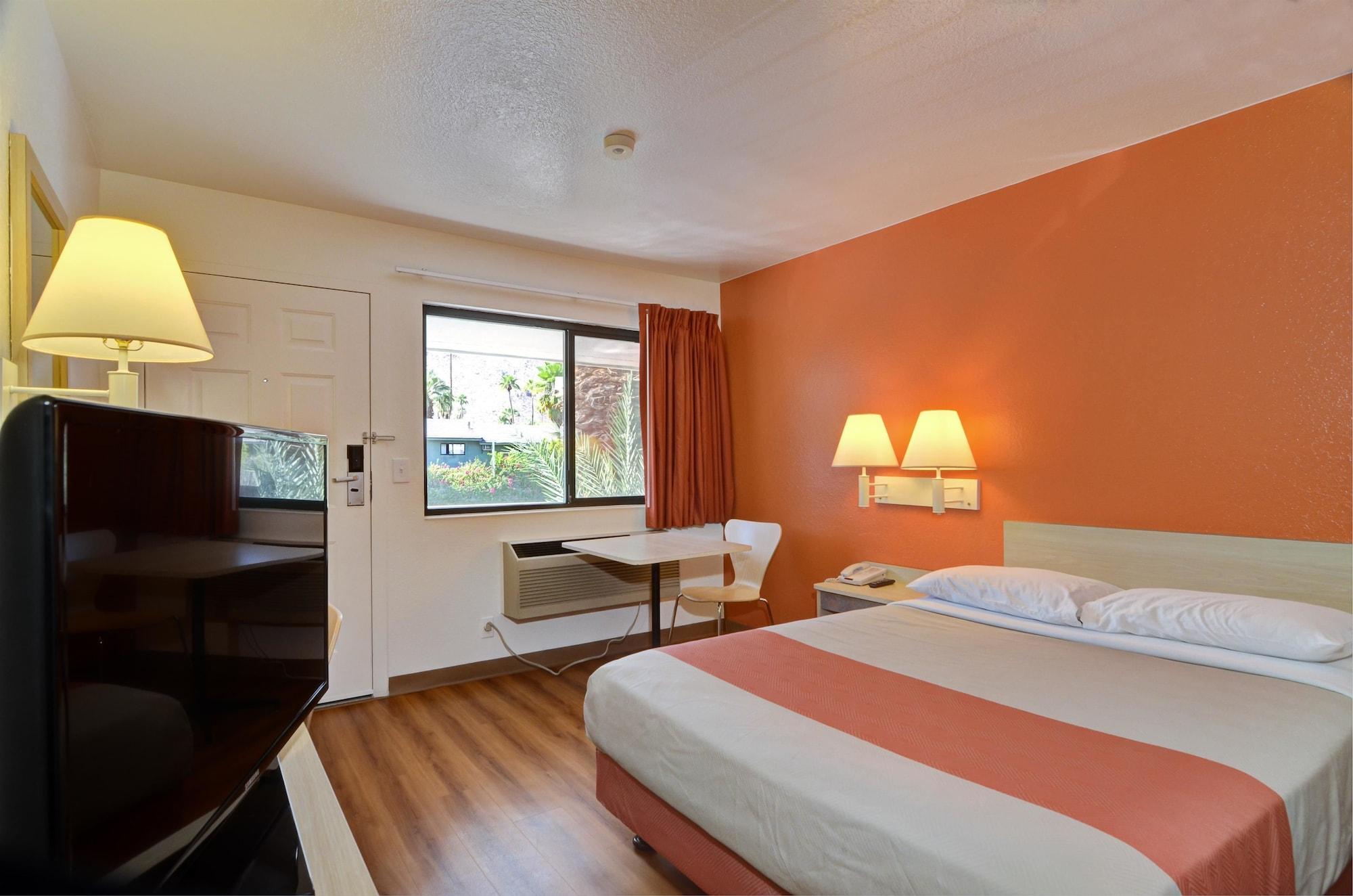 Motel 6-Palm Springs, Ca - East - Palm Canyon Экстерьер фото