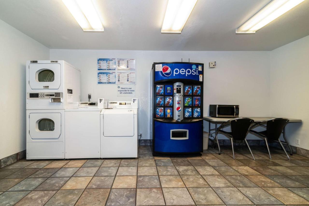 Motel 6-Palm Springs, Ca - East - Palm Canyon Экстерьер фото