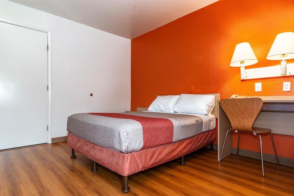 Motel 6-Palm Springs, Ca - East - Palm Canyon Экстерьер фото
