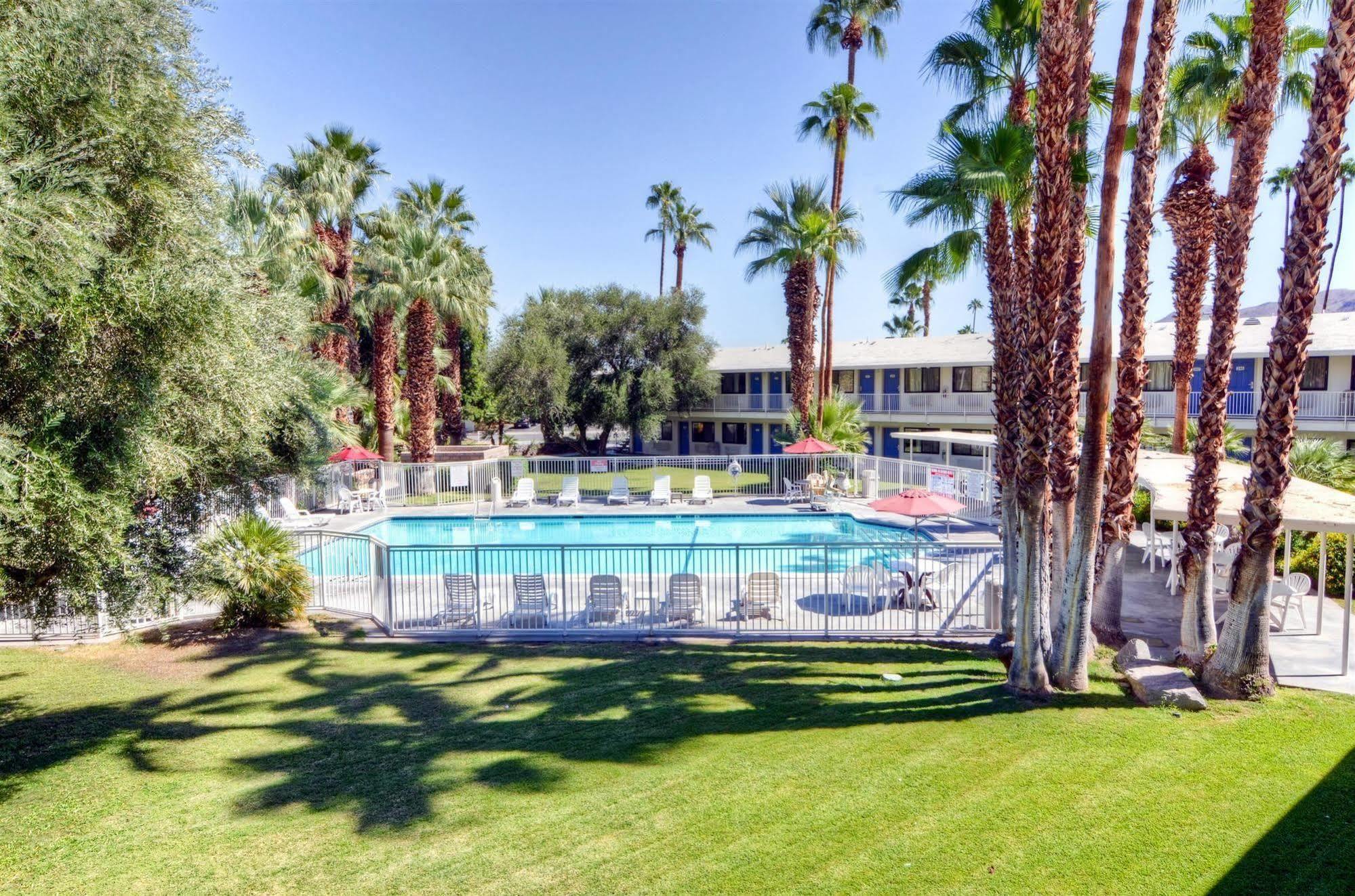Motel 6-Palm Springs, Ca - East - Palm Canyon Экстерьер фото